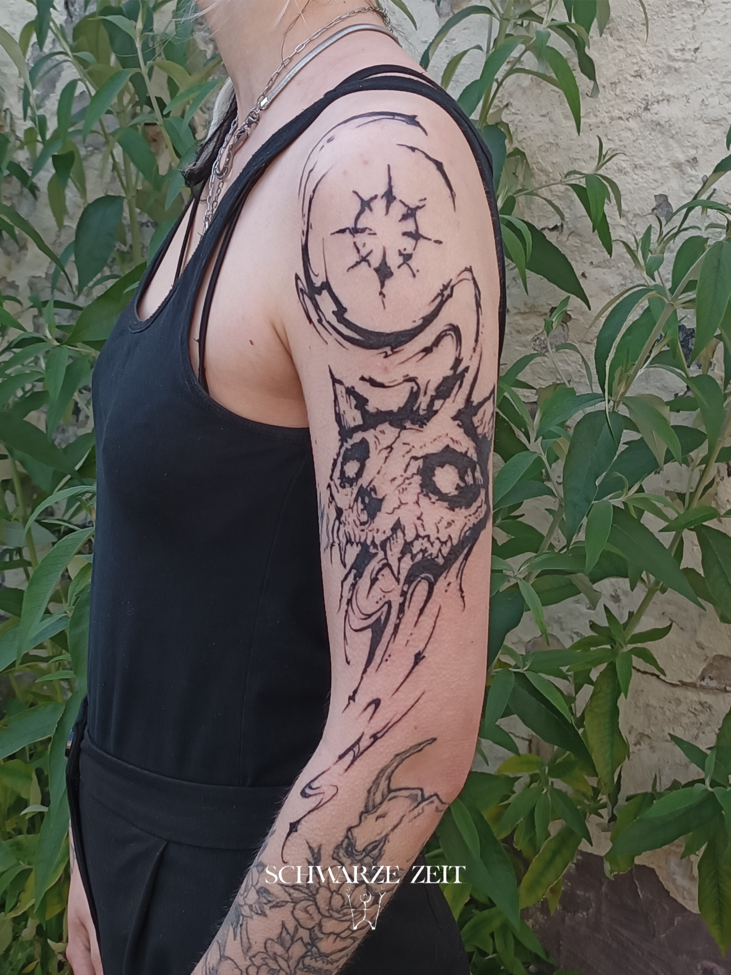 Ketzenschädel Tattoo in einem sketchy Tribalstil