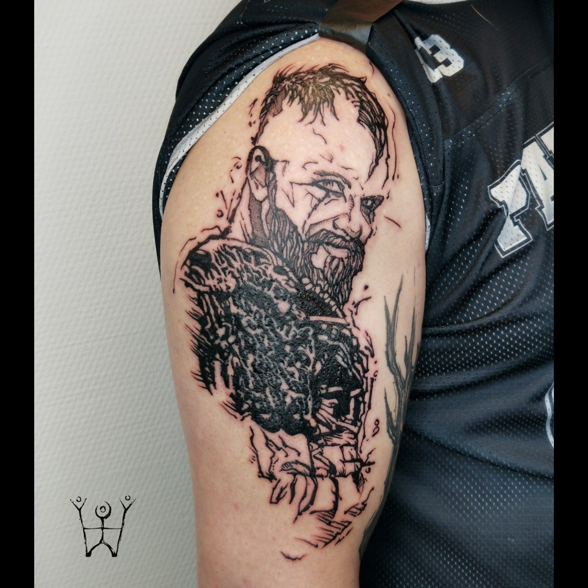 Floki Vikings Tattoo Nordic Dotwork Schwarze Zeit Schwarzezeit Tattoostudio Tattoo