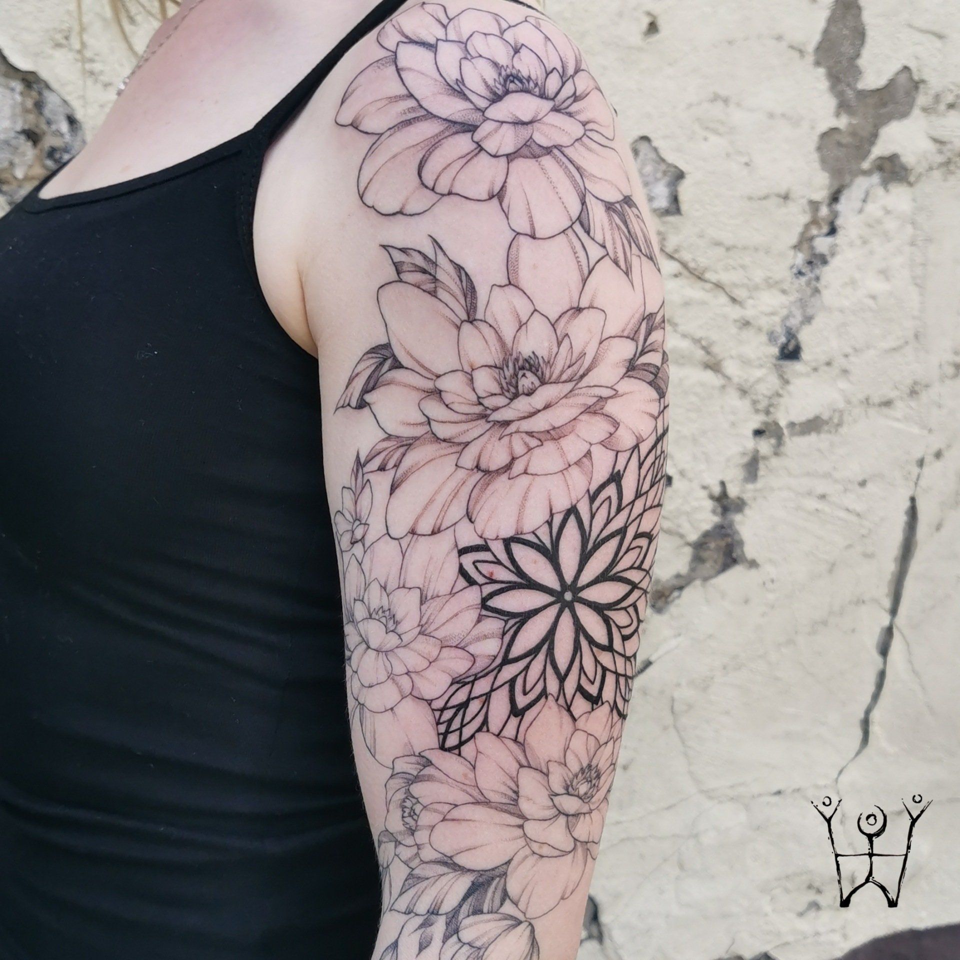 Floral Flower Tattoo Fineline Fine Line Tattoo Flensburg Tattoo Studio
