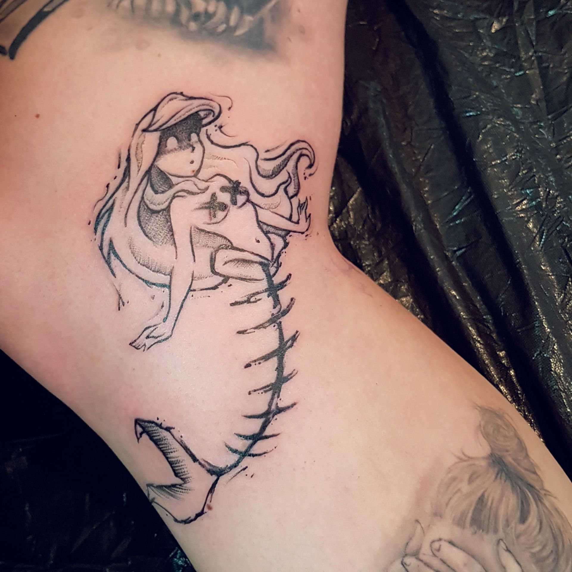 Arielle Dead Sketchy Tattoo Flensburg Schwarze Zeit Tattoo SchwarzeZeit TattooStudio