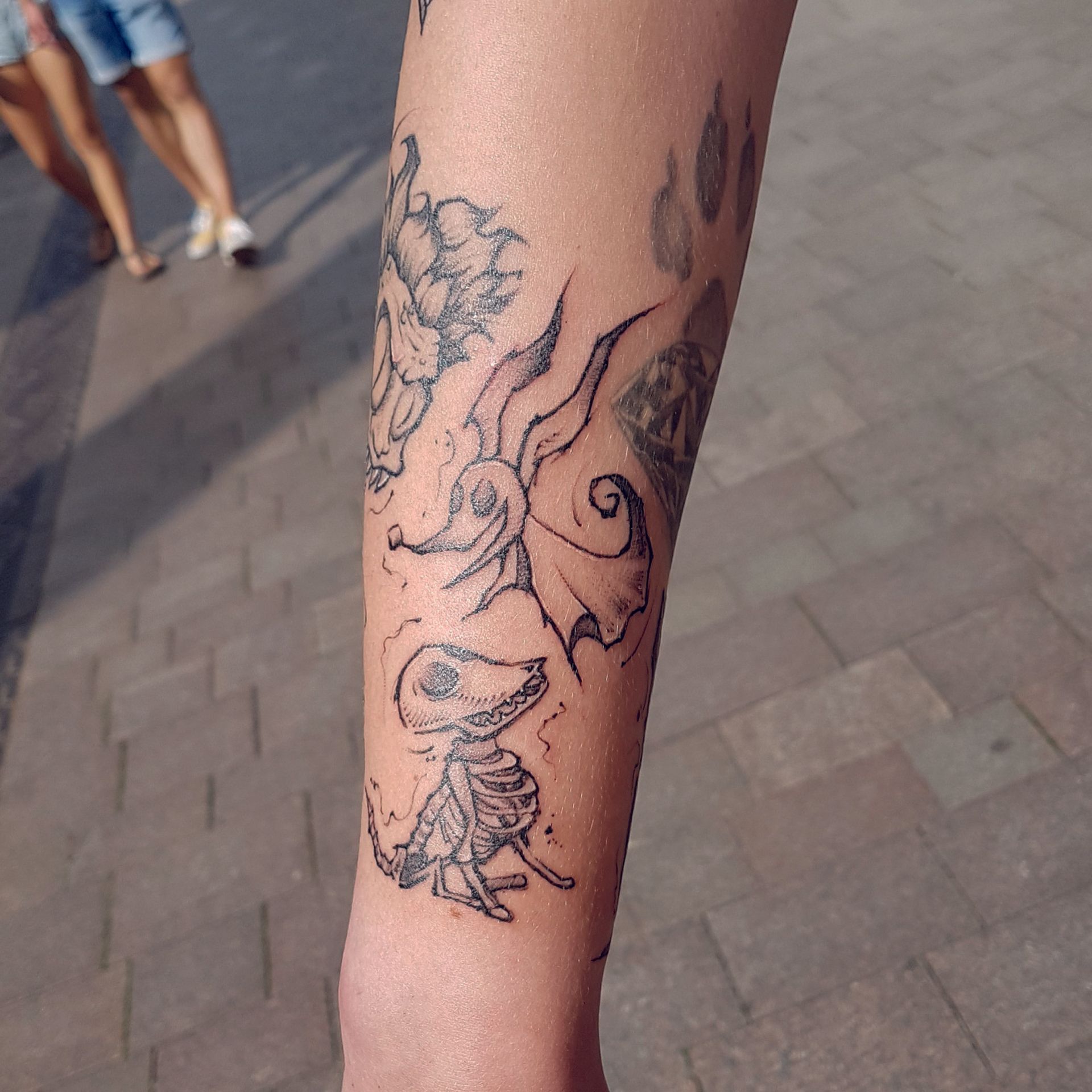 Zero und Scraps Sketchy Tattoo Tim Burton Fantattoo Nightmare Before Christmas Corpse Bride, Flensburg Tattoo Studio Sketchytattoo