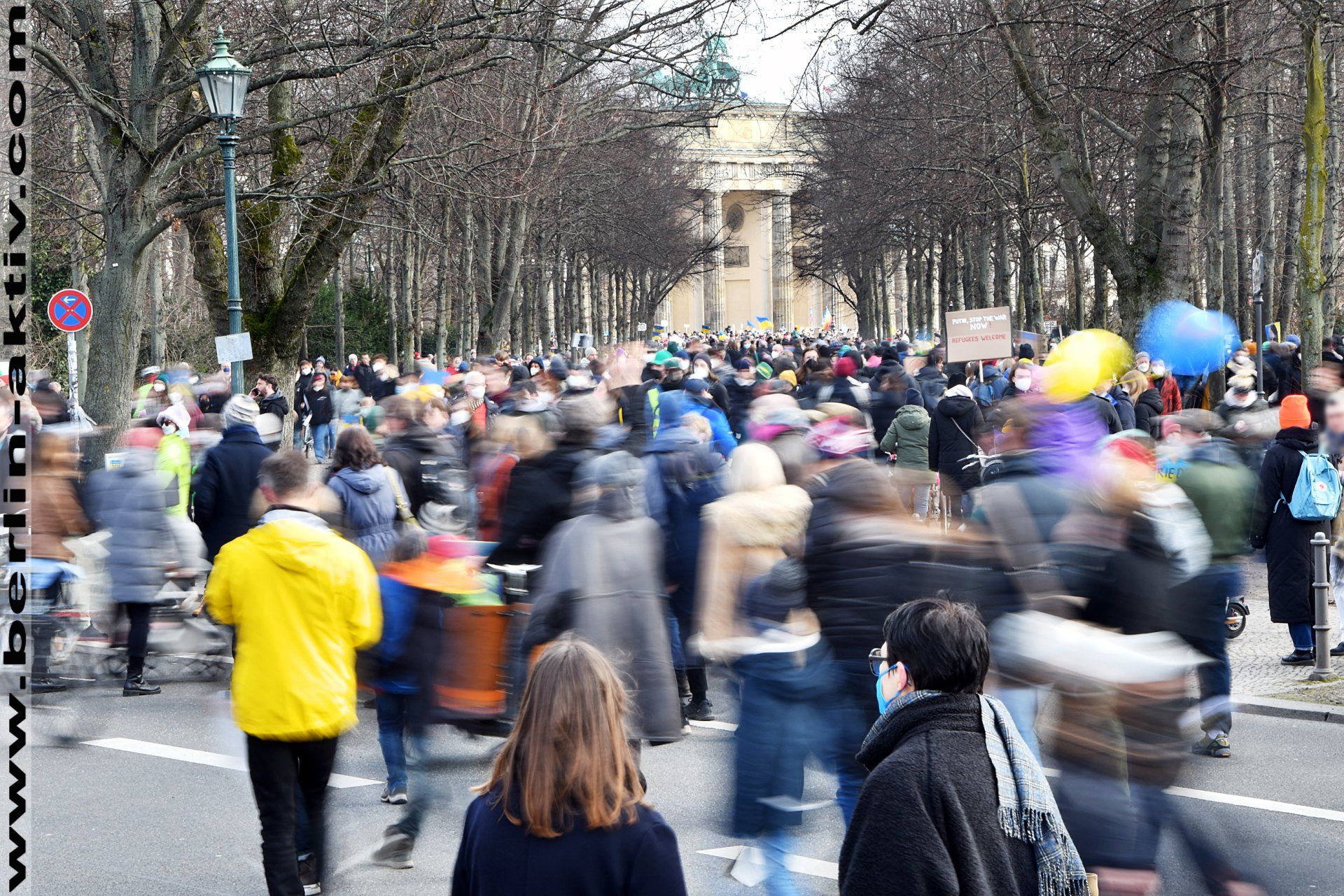 berlin-aktiv.com_7142-22-02 Fotografie street photography berlin against ukraine war