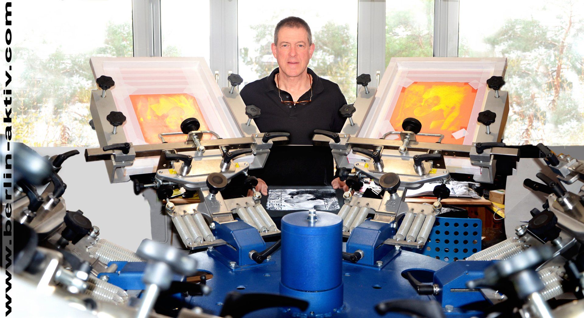 berlin-aktiv.com, 6 Farben Siebdruckmaschine, professioneller Mehrfarbdruck,