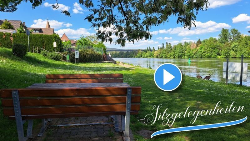 Ruhebänke und Sitzgarnituren an der Wegstrecke