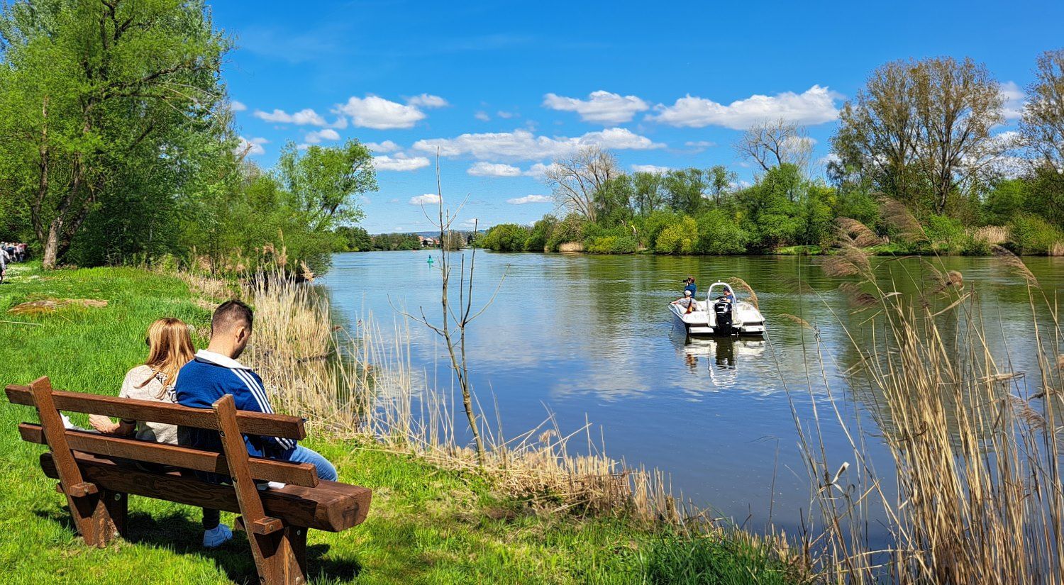 Ruhebänke & Sitzgarnituren