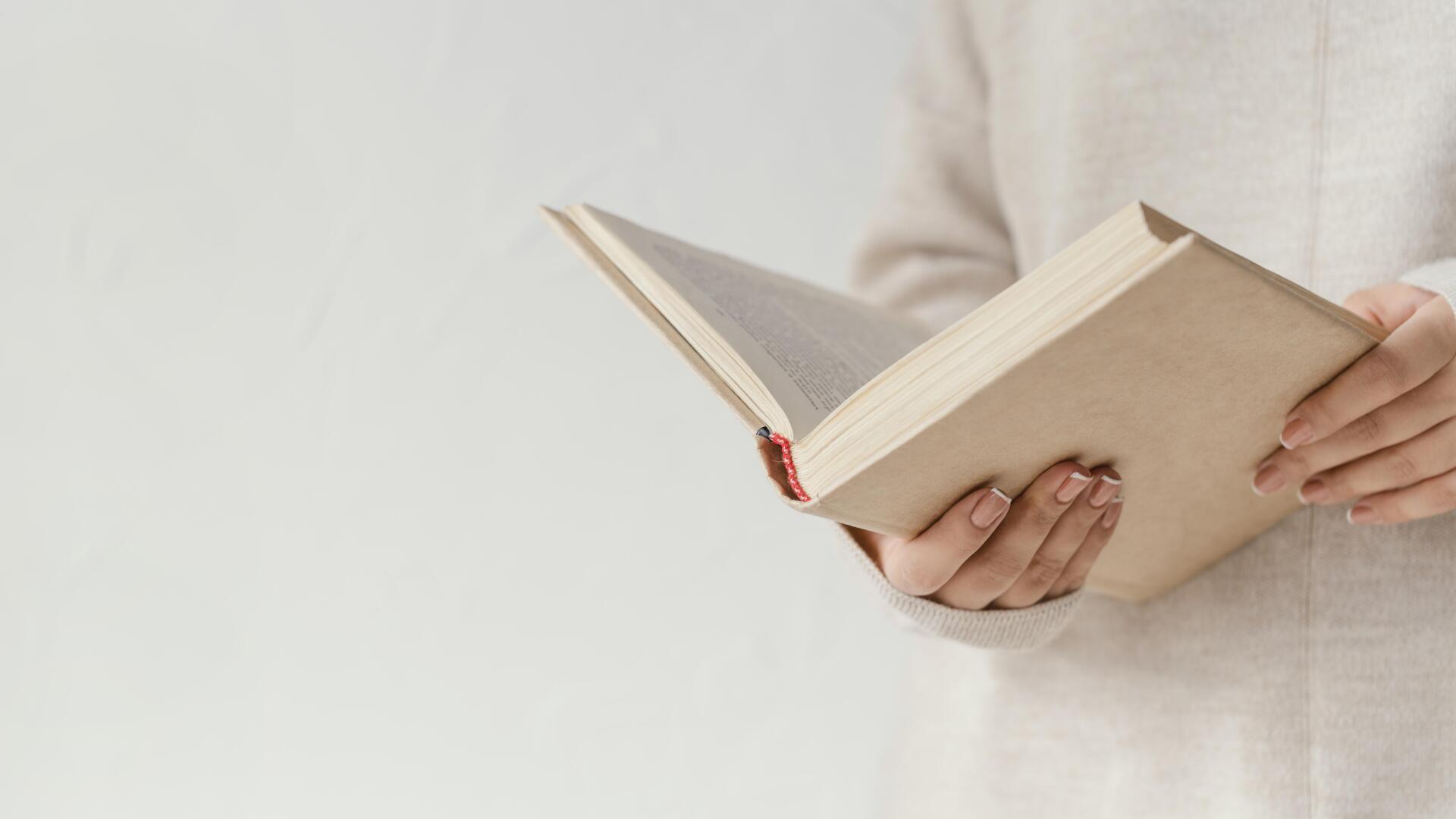 Book photo created by freepik - freepik.com