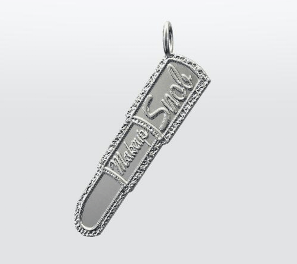 fashion pendant. makeup snob, makeup pendant