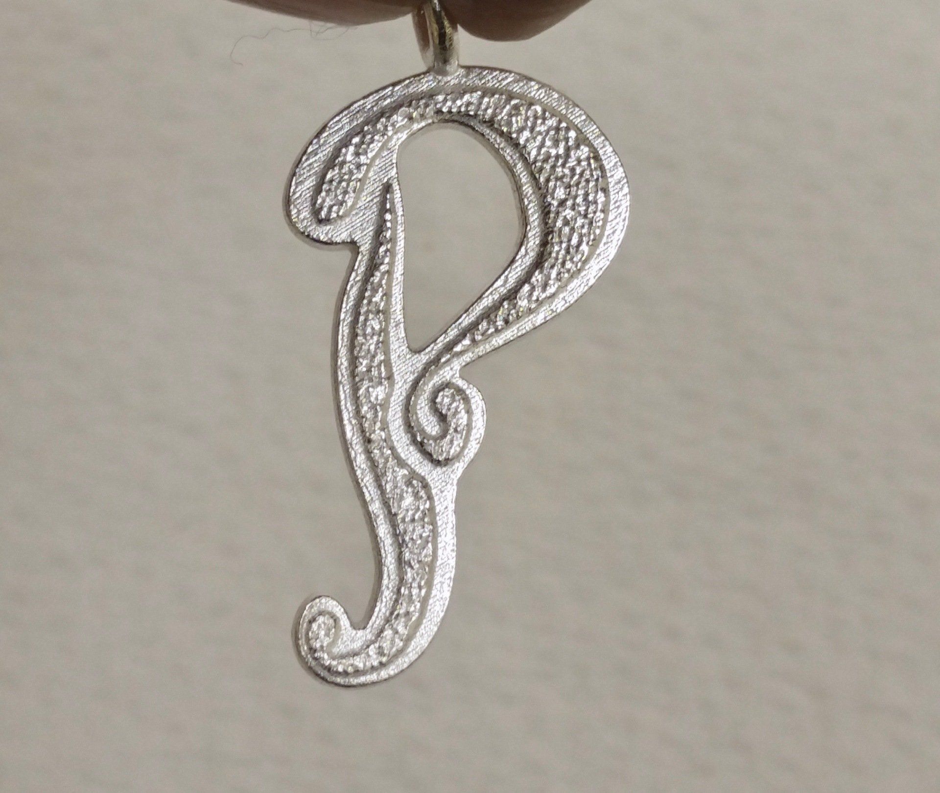 P Pendant