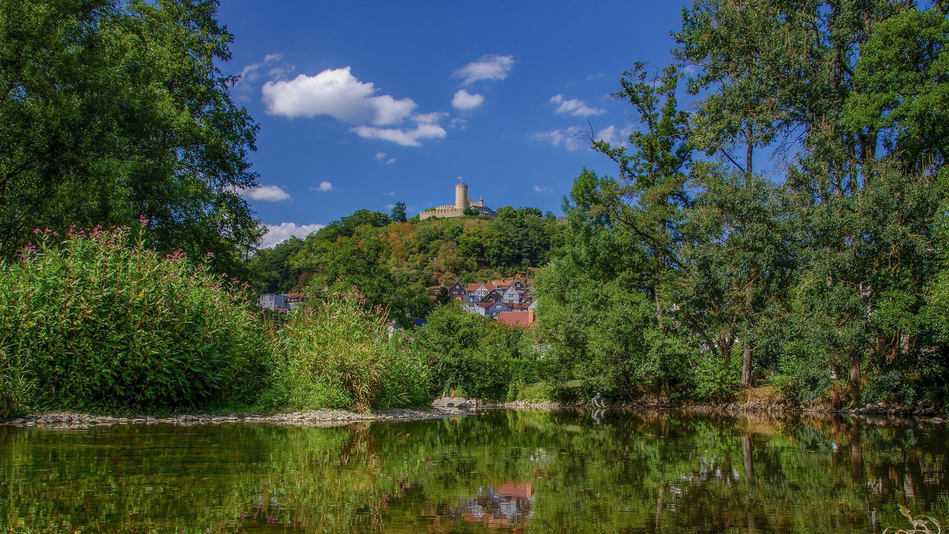 Ferienwohnung Brälu - Hinterland Biedenkopf - Ebike Tour Dautphetal Lahntal Aktiv Ferien Urlaub - Radfahren Wandern