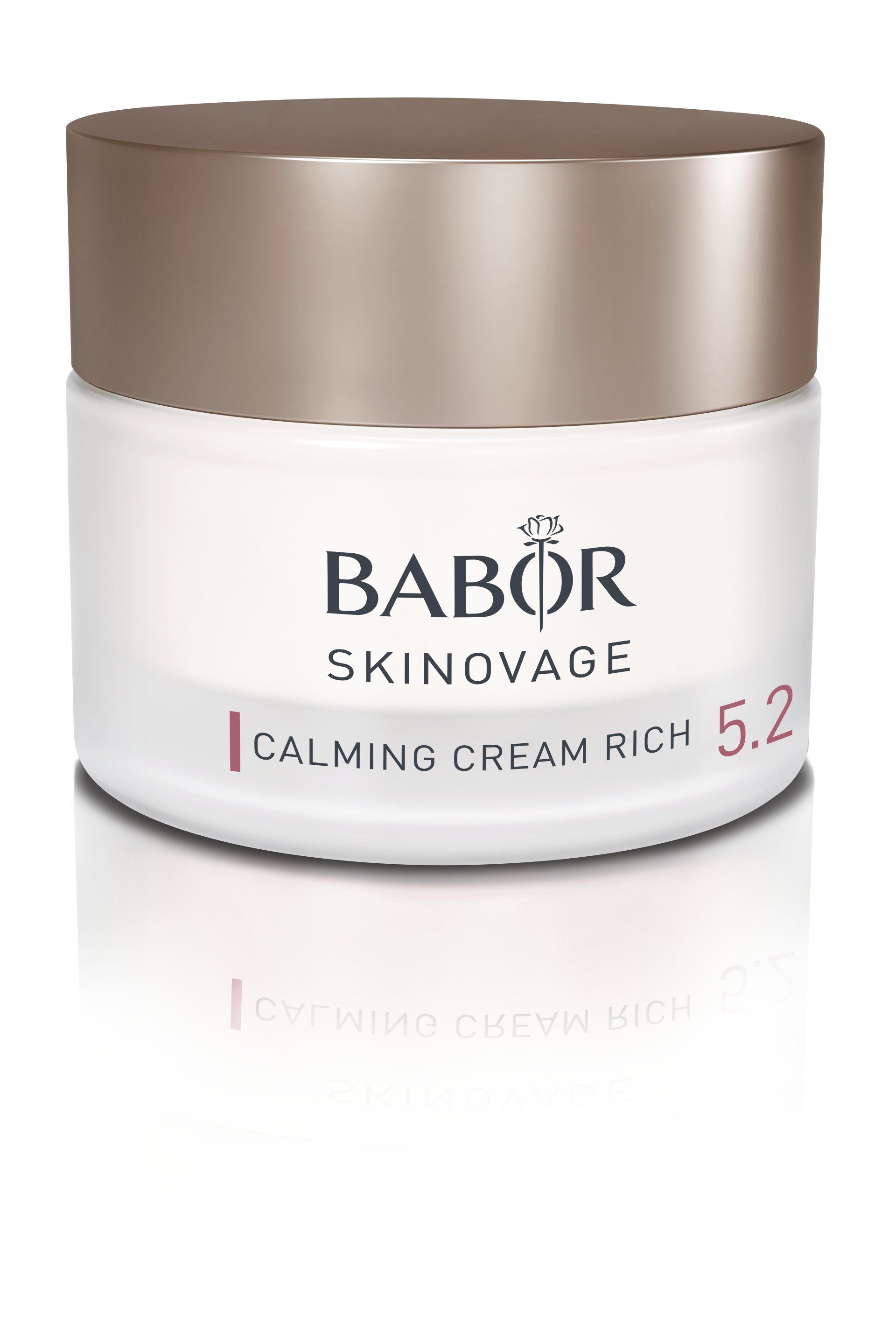 Die Inhalte der Babor Skinovage Calming Cream aus Granatapfelextrakt, Hyaluronsäure und naturreine Öle bringen den Fett-und Feuchtigkeitshaushalt der Haut in Balance. Die Haut zeigt sich gut durchfeuchtet und geschmeidig glatt. OsmoTec stellt das osmotische Gleichgewicht in den Zellen wieder her und steigert so die Hauthydratation. Alpine Stammzellen schützen vor vorzeitiger umweltbedingter Hautalterung.