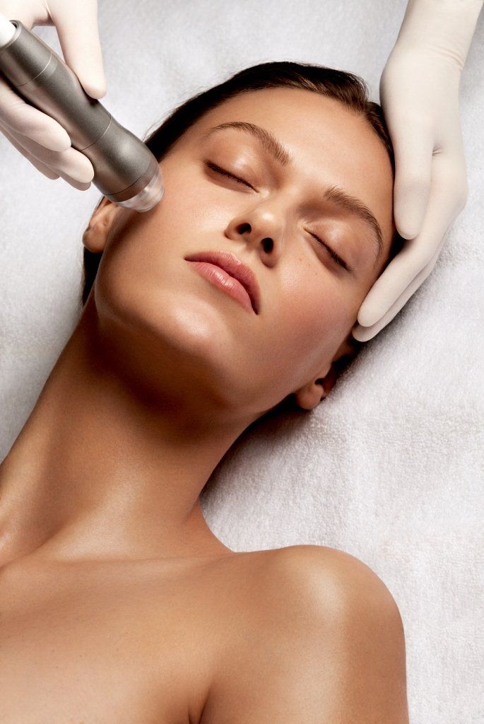 Microdermabrasion und Ultraschll Behandlung im Wilden Wosmetik Studio in Pulheim Stommeln westlich von Köln