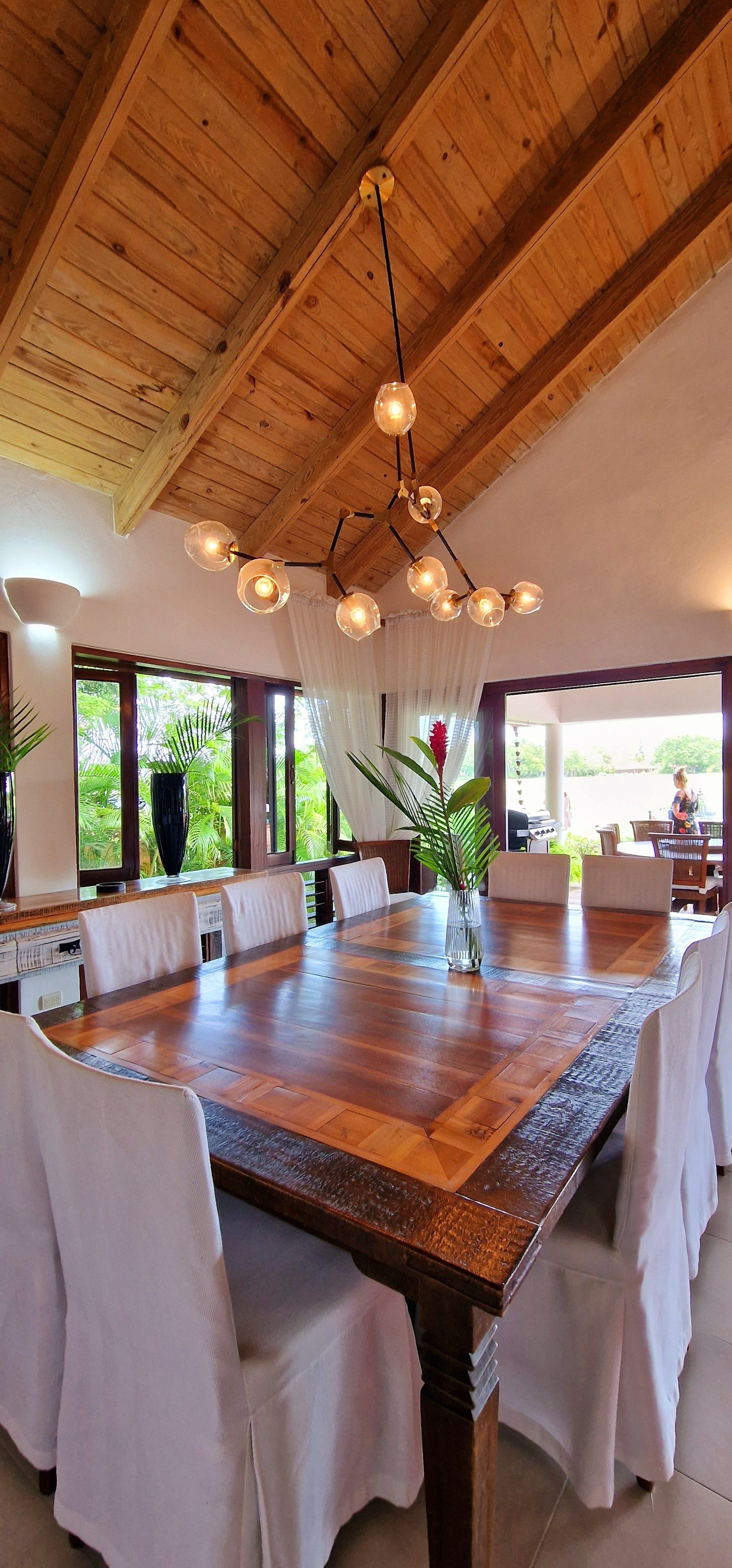 WI Communications LTD Luxury MICE & Events