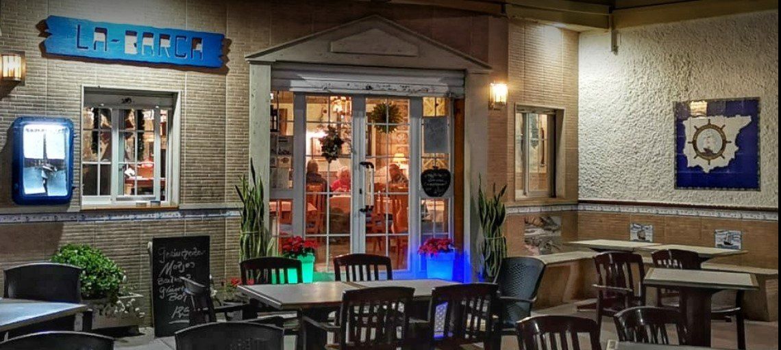 Restaurant La Barca im Gebäude 71 in Algarrobo-Costa