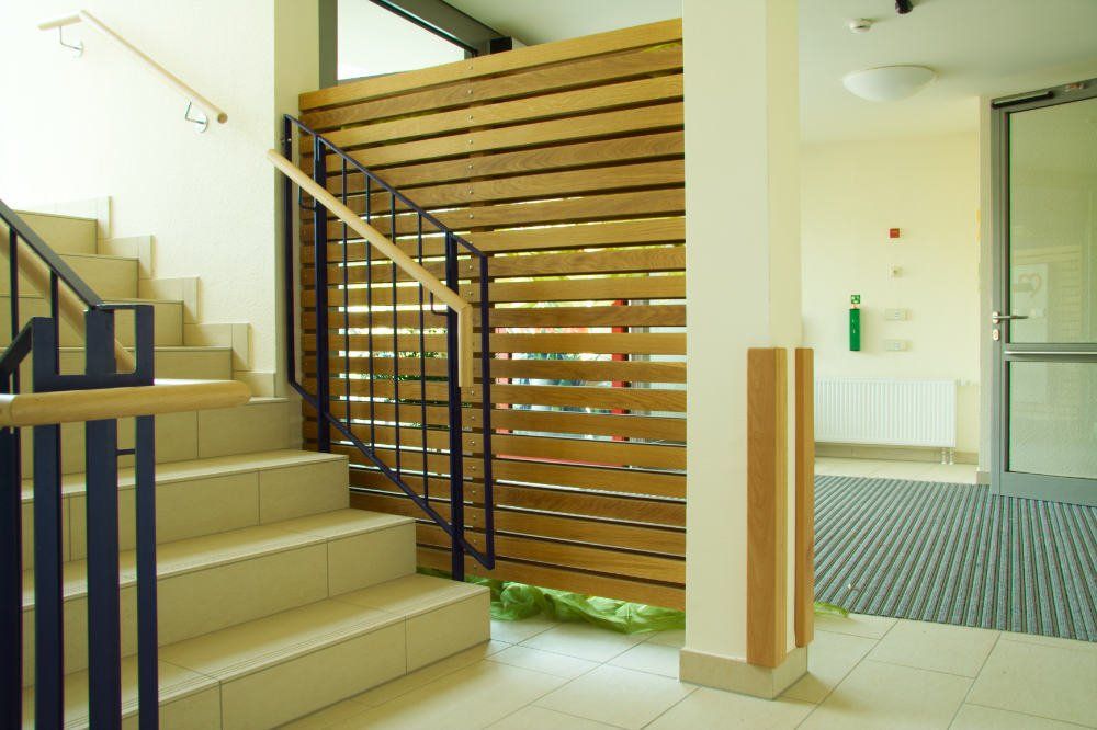 Viele Meter Handläufe und Wandschutz im Altenpflegeheim Remshalden