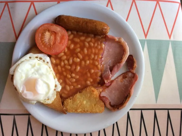 Welsh coast, Wales, Sandy Beach,  sands, Burry Port, Bed and Breakfast, B&B, Guesthouse, Pembrey , Full Cooked Breakfast