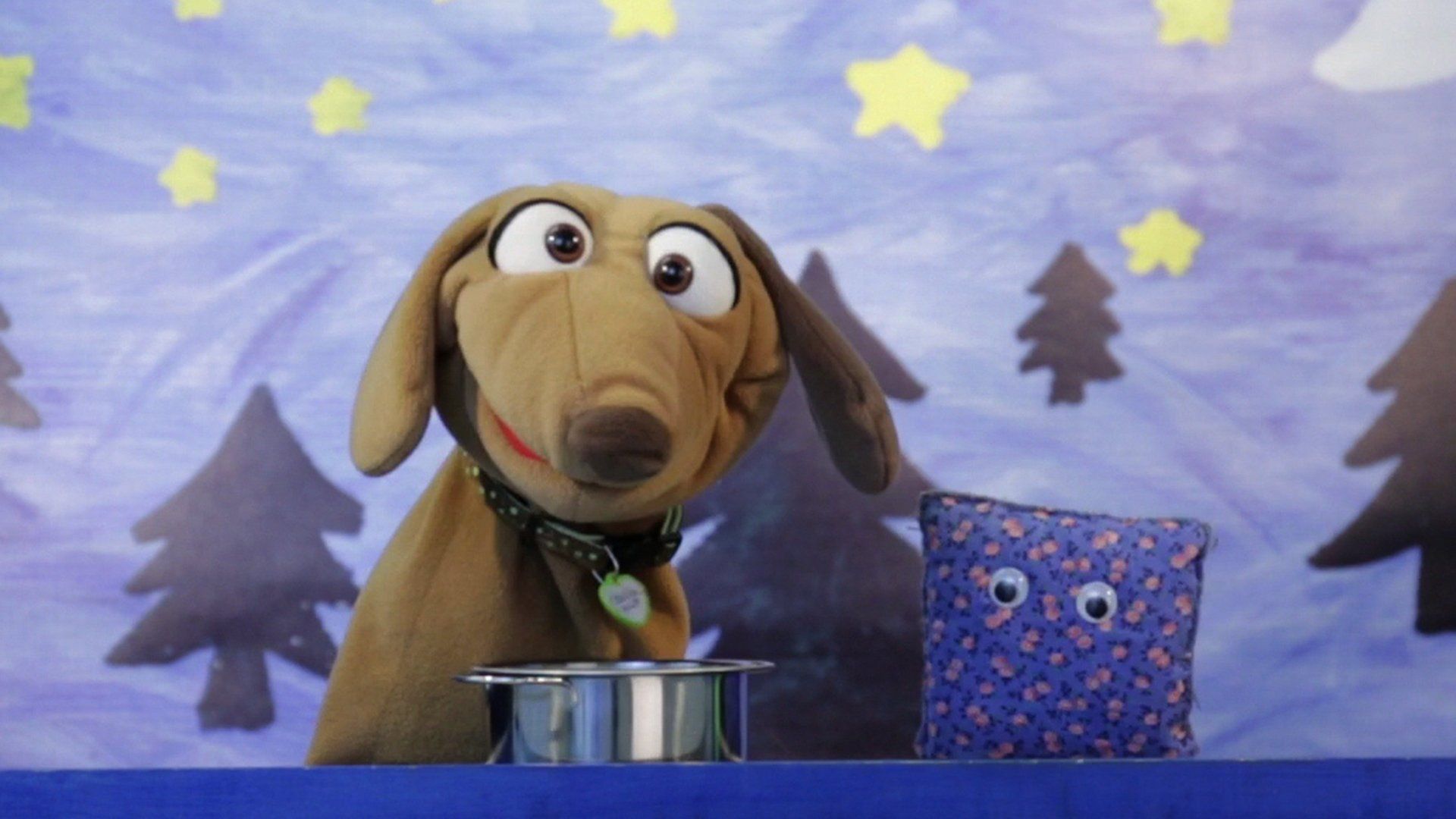 Alleinunterhaltung für Kinder bei Sommerfest Künstlerin für Kinder mit Kasperletheater outdoor