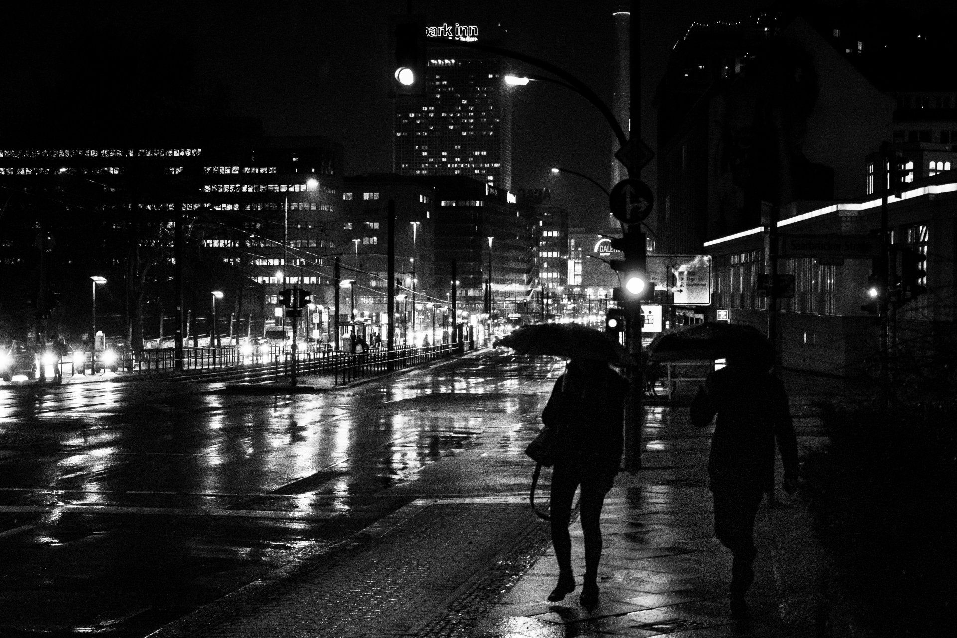 Street photography Berlin - Regennacht in Berlin Prenzlauer Berg