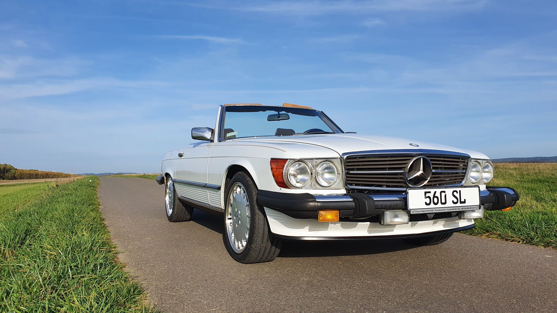 Mercedes Benz Cabrio 560 SL - Oldtimervermietung