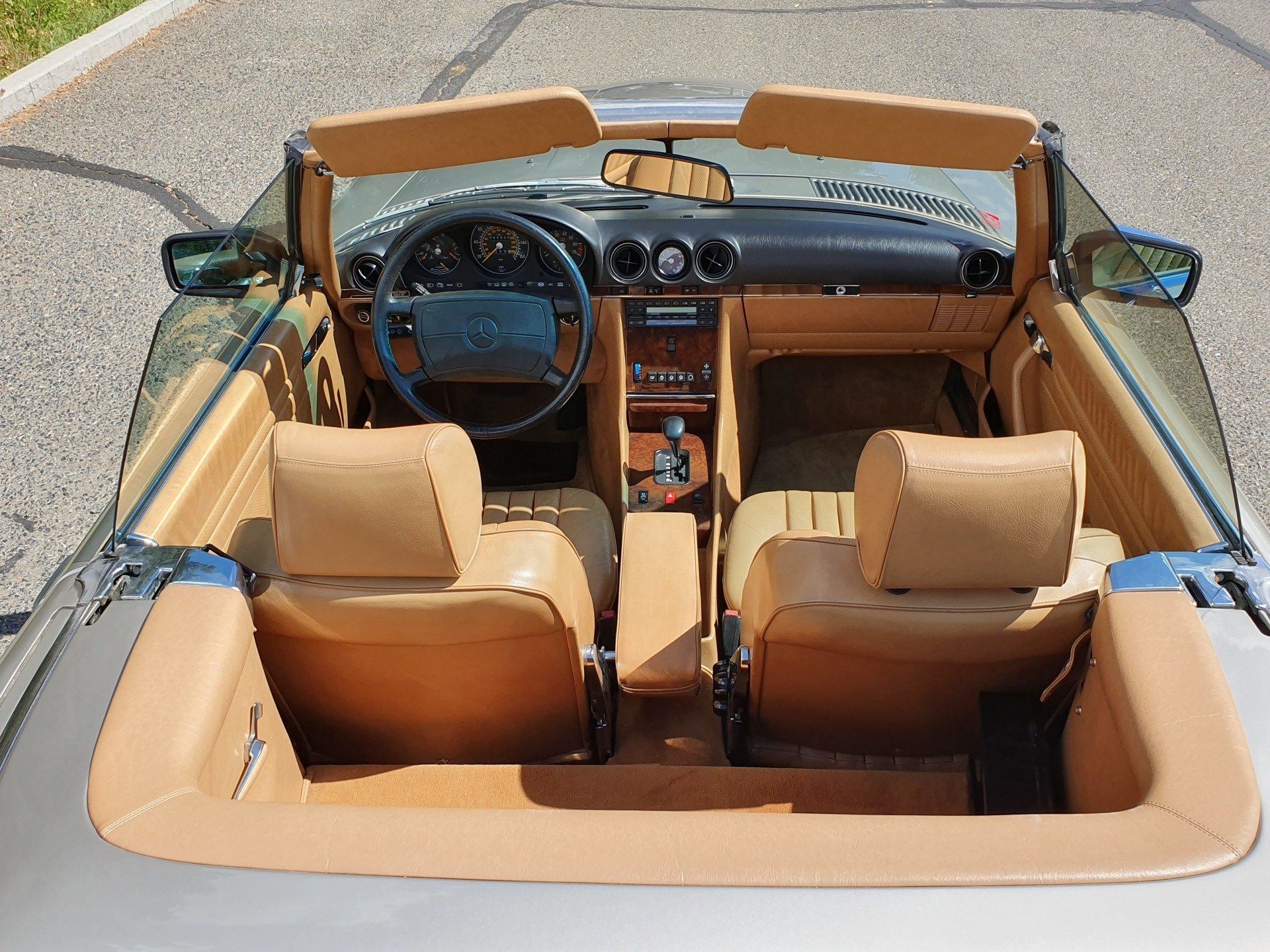 Mercedes Benz Cabrio 560 SL - Innenraum