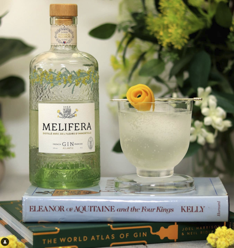 Melifera Gin, French Gin, Eleanor, Duchess of Aquitaine, Queen of France and Queen of England, European Black Bee