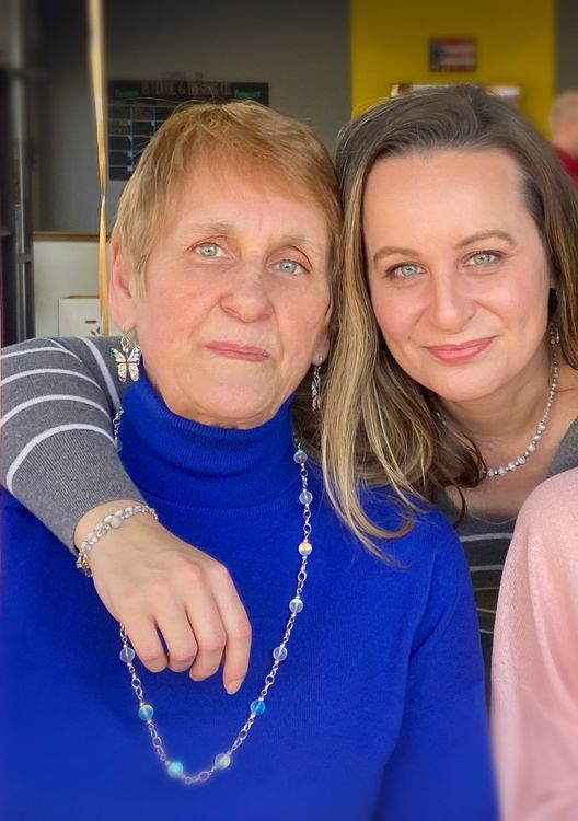 EasilyUnbeadable Co-Owners