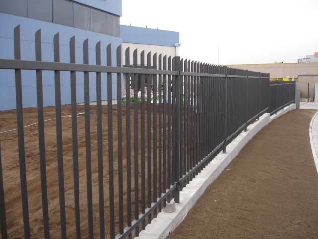 Reixa metàl·lica barrots passants de Tancaments Vadía Reixa metàl·lica barrots passants de Tancaments Vadía