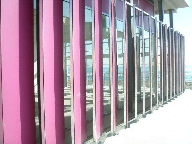 Revestiment laminat fenòlic de Tancaments Vadía Revestiment laminat fenòlic de Tancaments Vadía