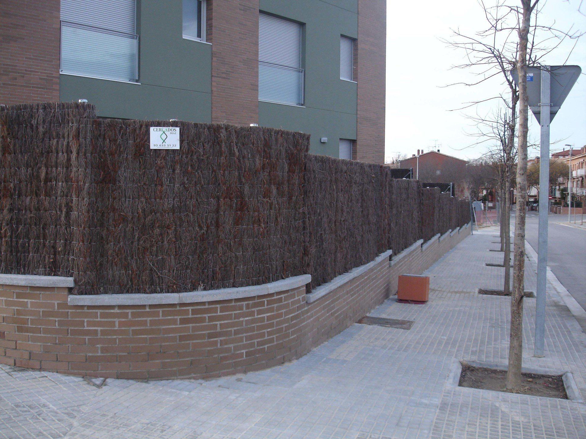 Tanques i reixes ocultació bruc d'Tancaments Vadía Tanques i reixes ocultació bruc d'Tancaments Vadía