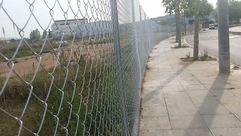 Valla metálica simple torsión de Cerramientos Vadía Valla metálica simple torsión de Cerramientos Vadía