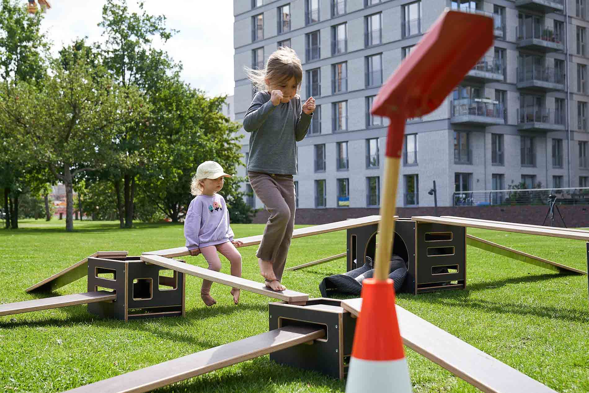 moete-kindergarten-ausstattung-bewegungsbaustelle-outdoor