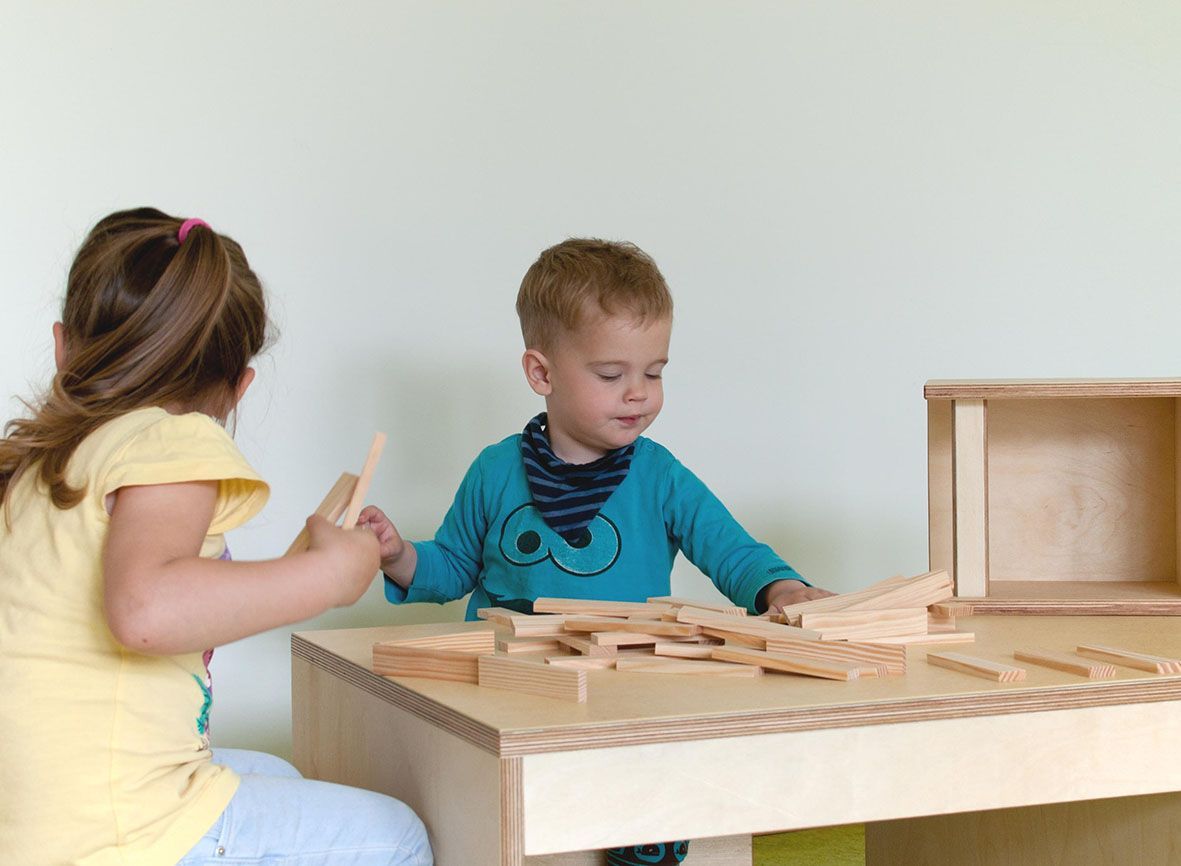 moete.de-kita-moebel-kinder-spielpodest