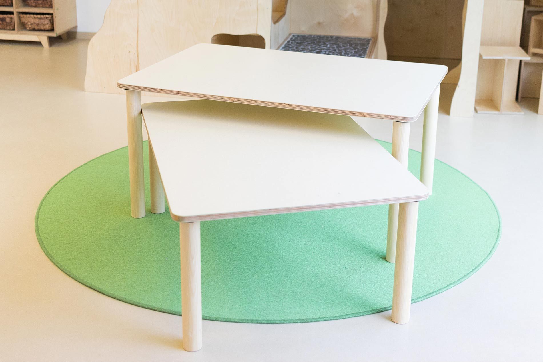 moete.de-kita-moebel-kinder-tisch