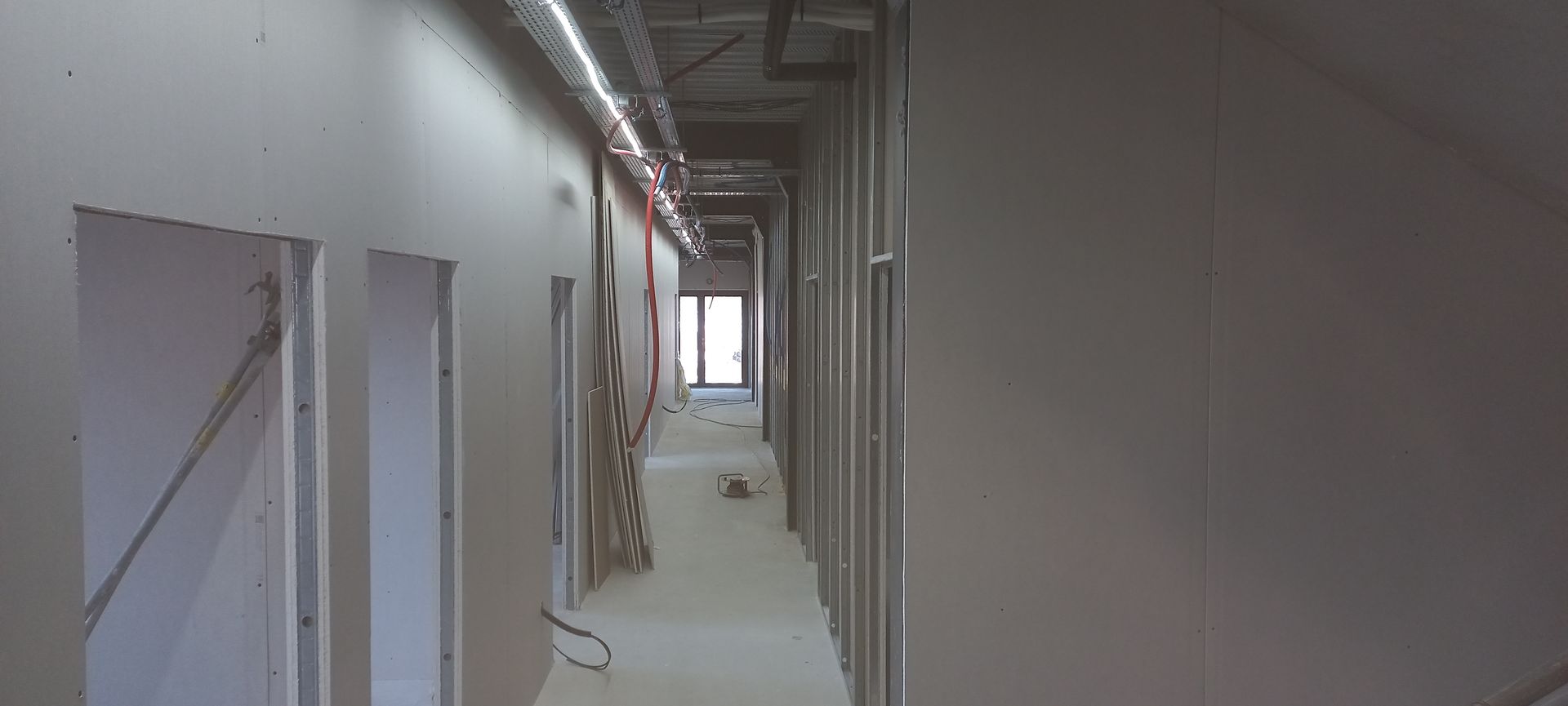 cloisons et doublages bureaux proche de belfort