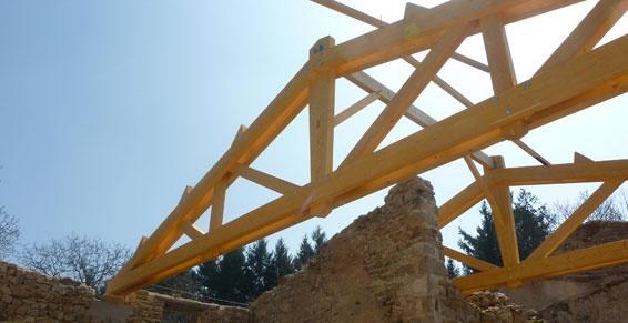 pose charpente par girard menuiserie neuf et rénovation à noirétable