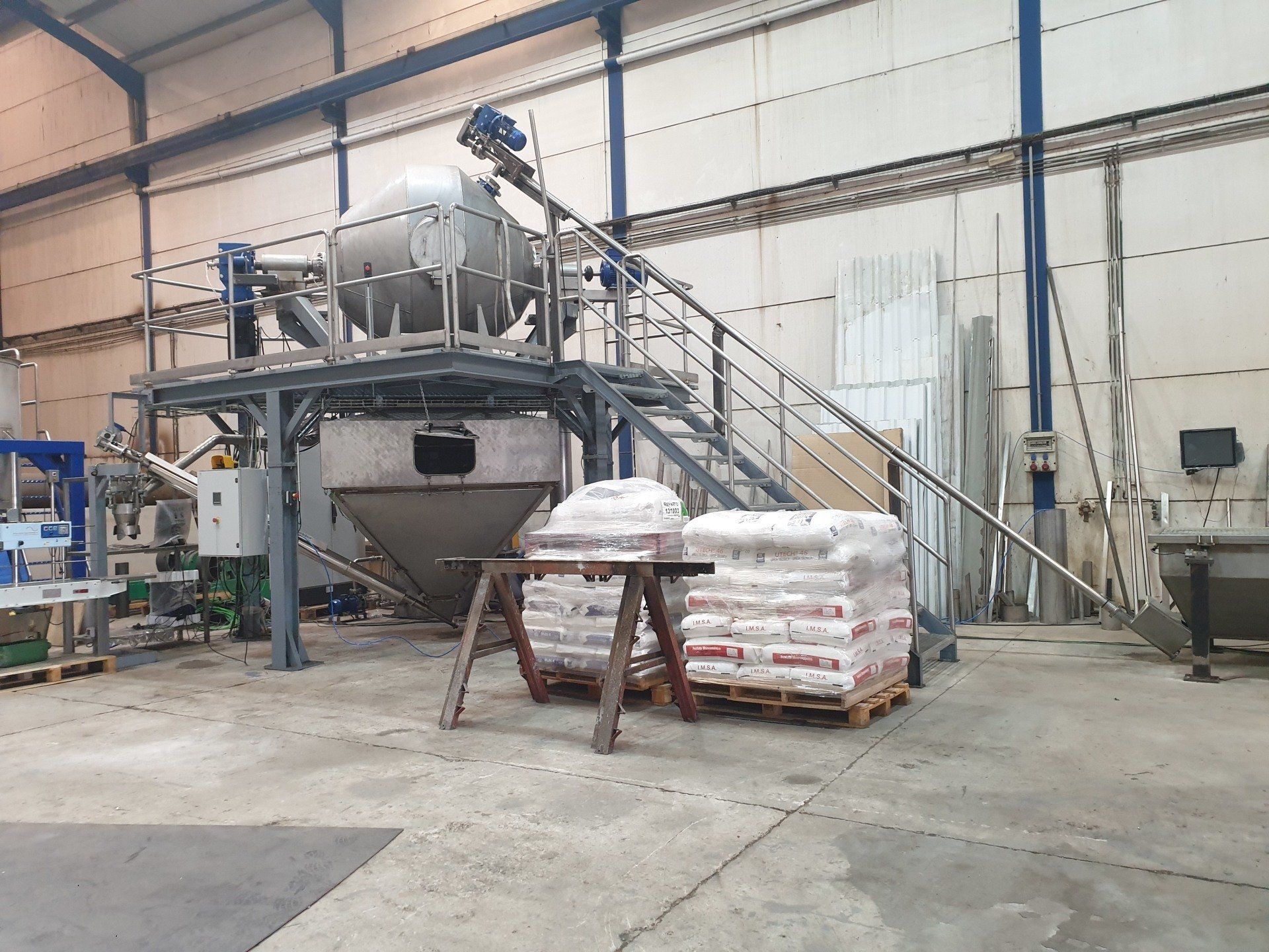 Maquinaria de fertilizantes AGRENSA S.L. KTECNIA PROYECTOS S.L.U.