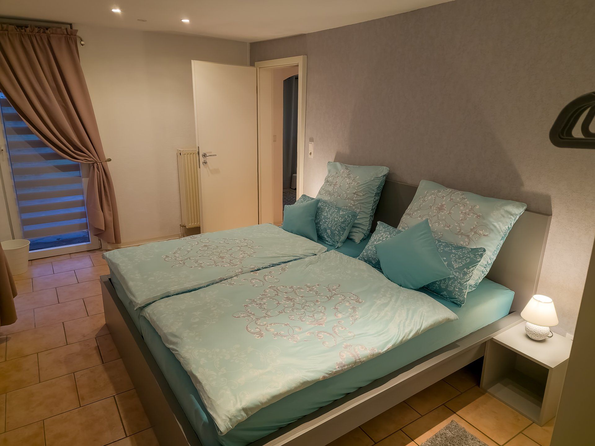 Schlafzimmer Doppelbett