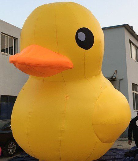 Pato hinchable gigante