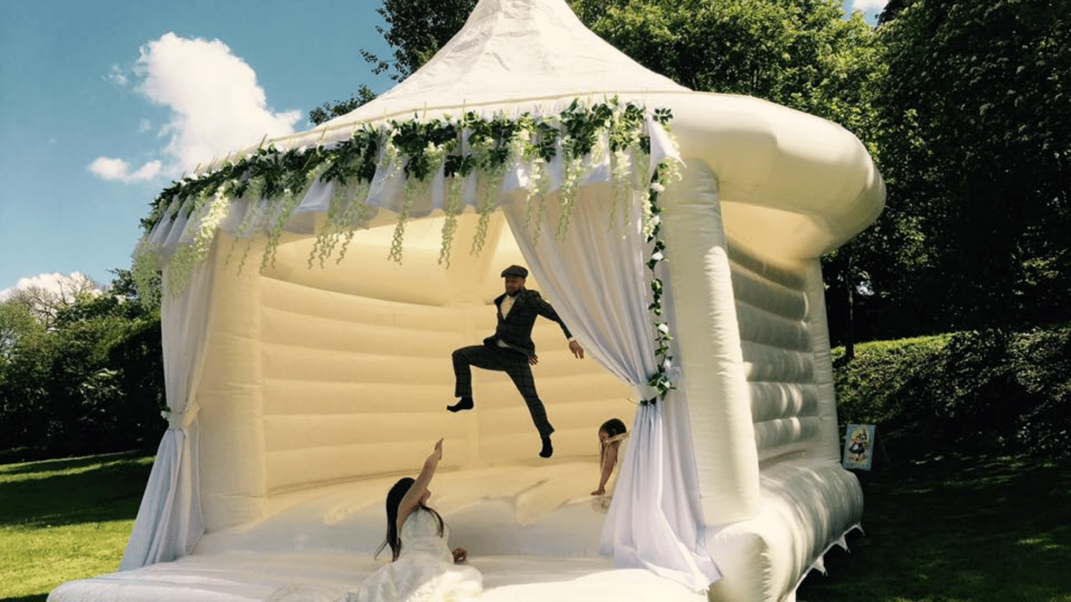 Castillo inflable para bodas y comuniones