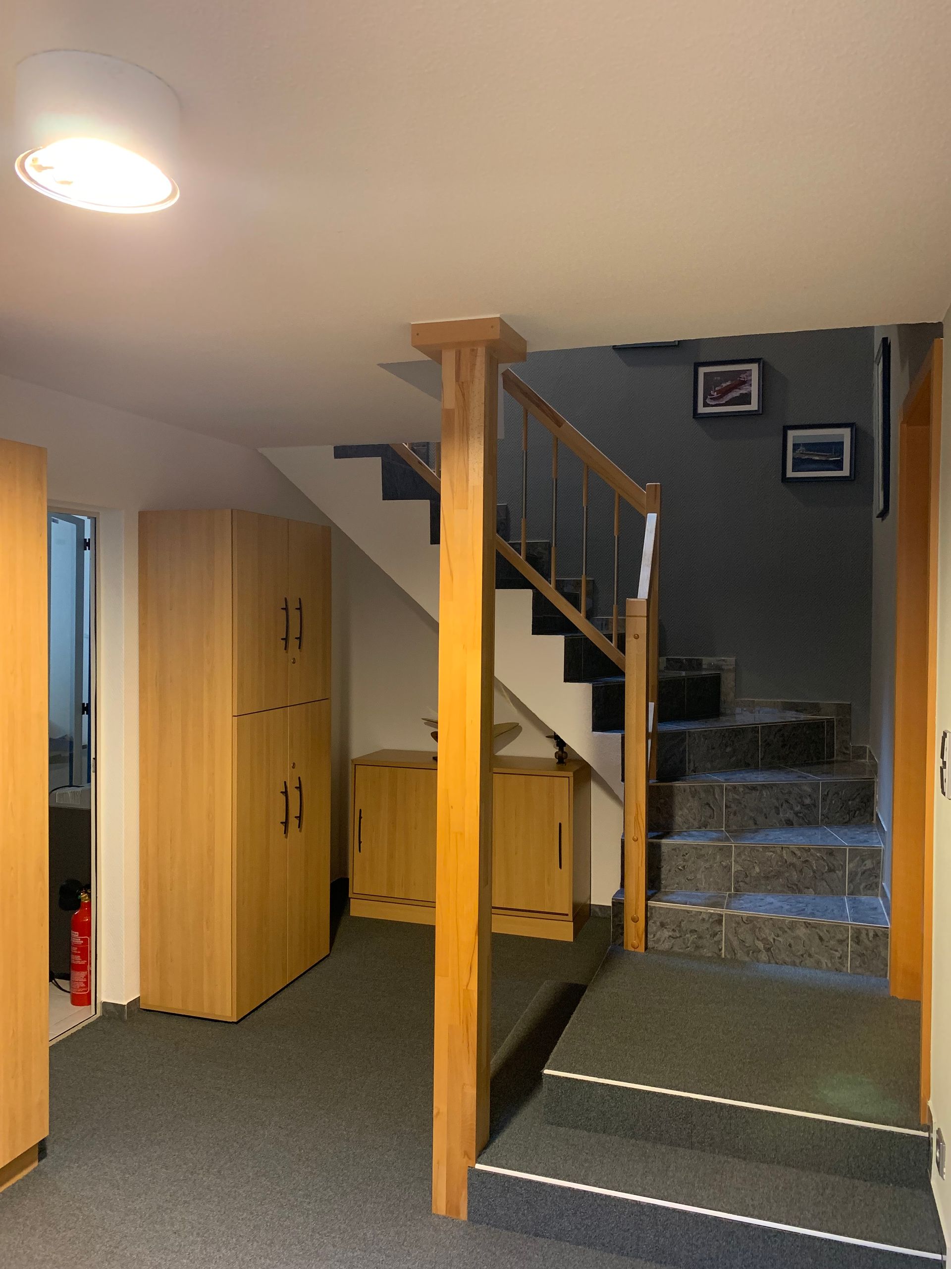 brigitte_borchers_schoener_wohnen_arbeiten_einrichtungsberatung_innenraumgestaltung_farbberatung_wandfarben_farbkonzept_polsterung_badgestaltung_wohnzimmergstaltung_eingangsbereichgestaltung_schlafzimmergestaltung_Treppenhausgestaltung_Kreativbuero_Redesign