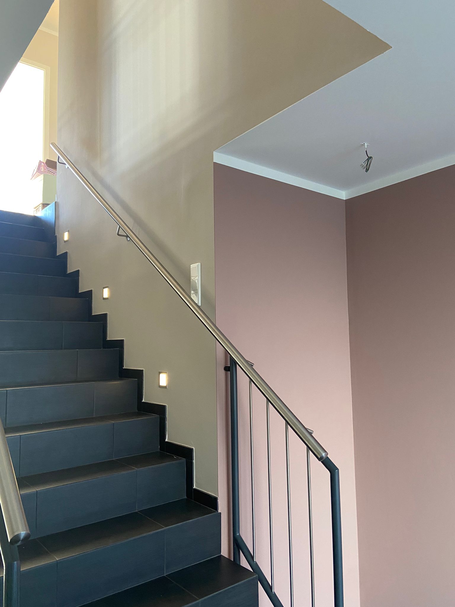 brigitte_borchers_schoener_wohnen_arbeiten_einrichtungsberatung_innenraumgestaltung_farbberatung_wandfarben_farbkonzept_polsterung_badgestaltung_wohnzimmergstaltung_eingangsbereichgestaltung_schlafzimmergestaltung_Treppenhausgestaltung