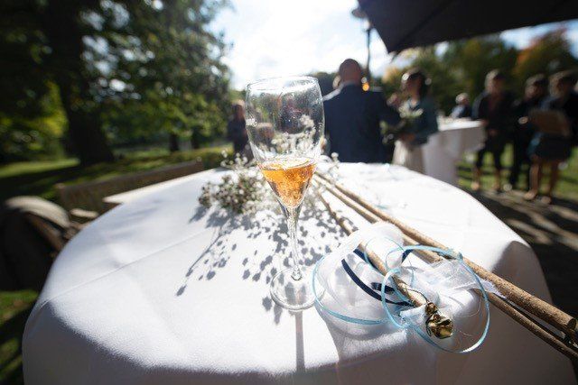 Sektempfang im Park