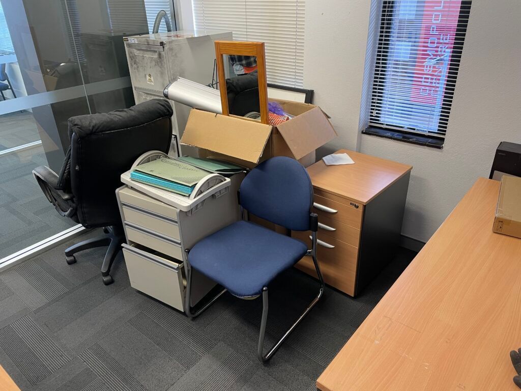 Magliana: Serviamo tutta la zona per svuota cantine, garage e locali; Esempio: Via della Magliana, Via Pian Due Torri, Via dell’Impruneta.