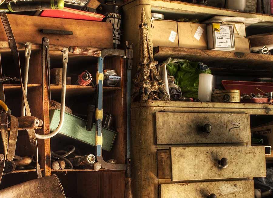 Monterotondo: Serviamo tutta la zona per svuota cantine, garage e locali; Esempio: Piazza del Popolo, Via Edmondo Riva, Via Salaria.