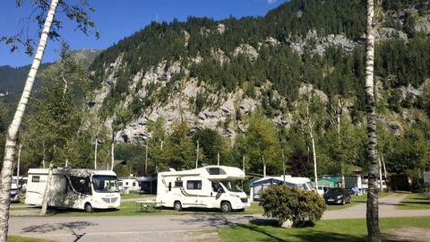 Nosotros a Happy Van