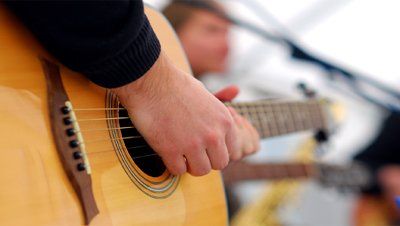 Stilvoll und dezent bei Dinner und Lounge Stilvoll und dezent bei Dinner und Lounge