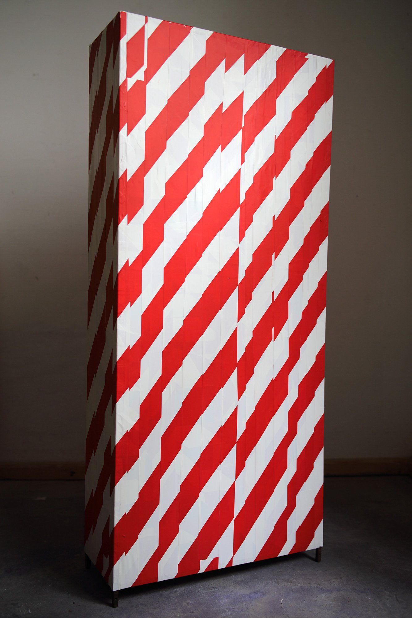 „Barrier Tape Tower No. 2“ by Sebastian Bieniek (B1EN1EK), the inventor of „Barrier Tape Art“. Created in may 2020. Size: 114 cm. x 50 cm. x 20 cm. „Barrier Tape Tower No. 2“ by Sebastian Bieniek (B1EN1EK), the inventor of „Barrier Tape Art“. Created in may 2020. Size: 114 cm. x 50 cm. x 20 cm.