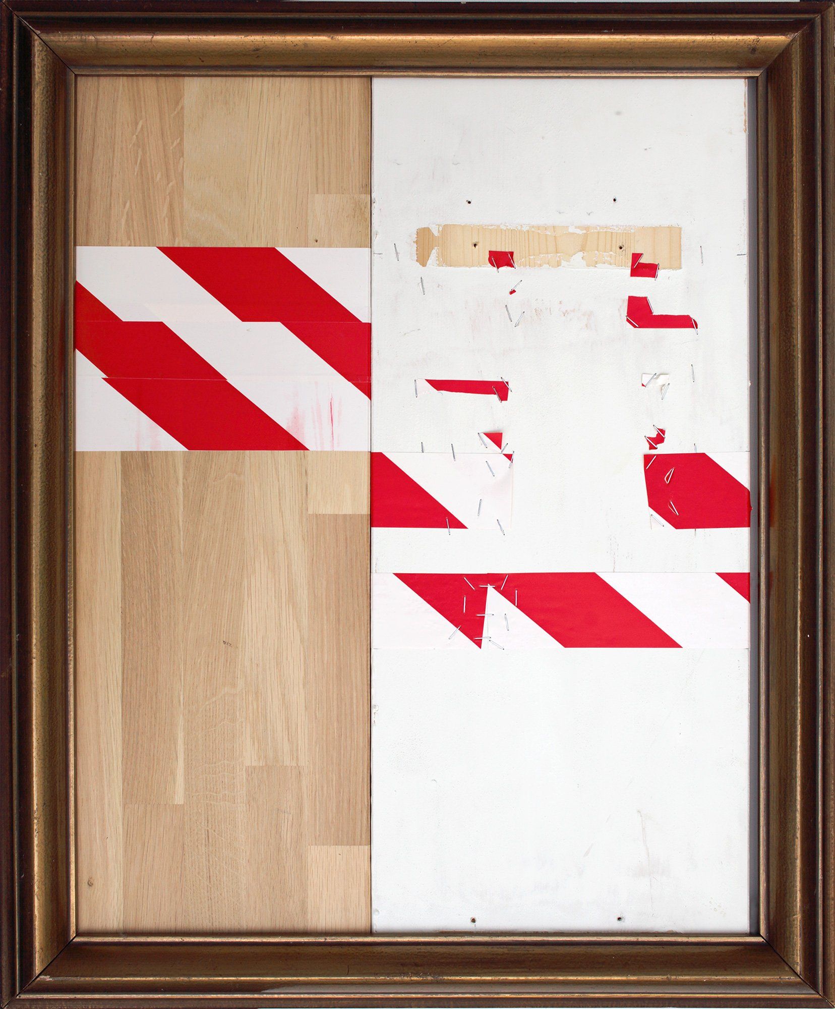 „Framed Barrier Tape Art Nr. 4“ (Gerahmte Absperrbandkunst) by Sebastian Bieniek (B1EN1EK), the inventor of „Barrier Tape Art“, created in april 2020. 67 x 56 cm. Barrier Tape and wood, framed.