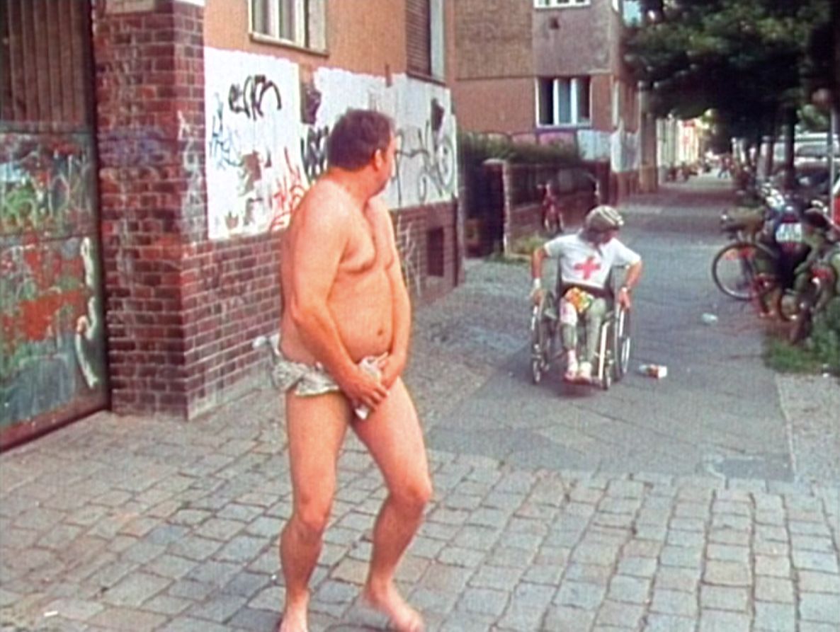 Sebastian Bieniek, Entschuldigung Laterne, Kurzfilm, Absurdes Kino, Frank Jacob Sebastian Bieniek, Entschuldigung Laterne, Kurzfilm, Absurdes Kino, Frank Jacob