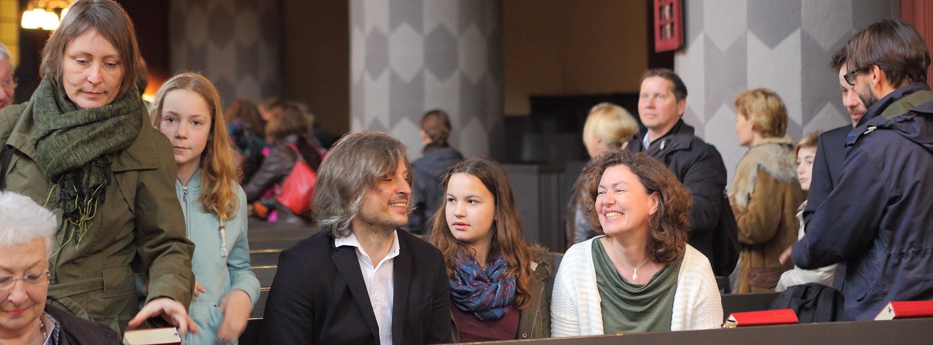 Sebastian Bieniek went from the last to the first row during the mass that took place in the University Church of Marburg in 2016 and asked everyone Sebastian Bieniek went from the last to the first row during the mass that took place in the University Church of Marburg in 2016 and asked everyone