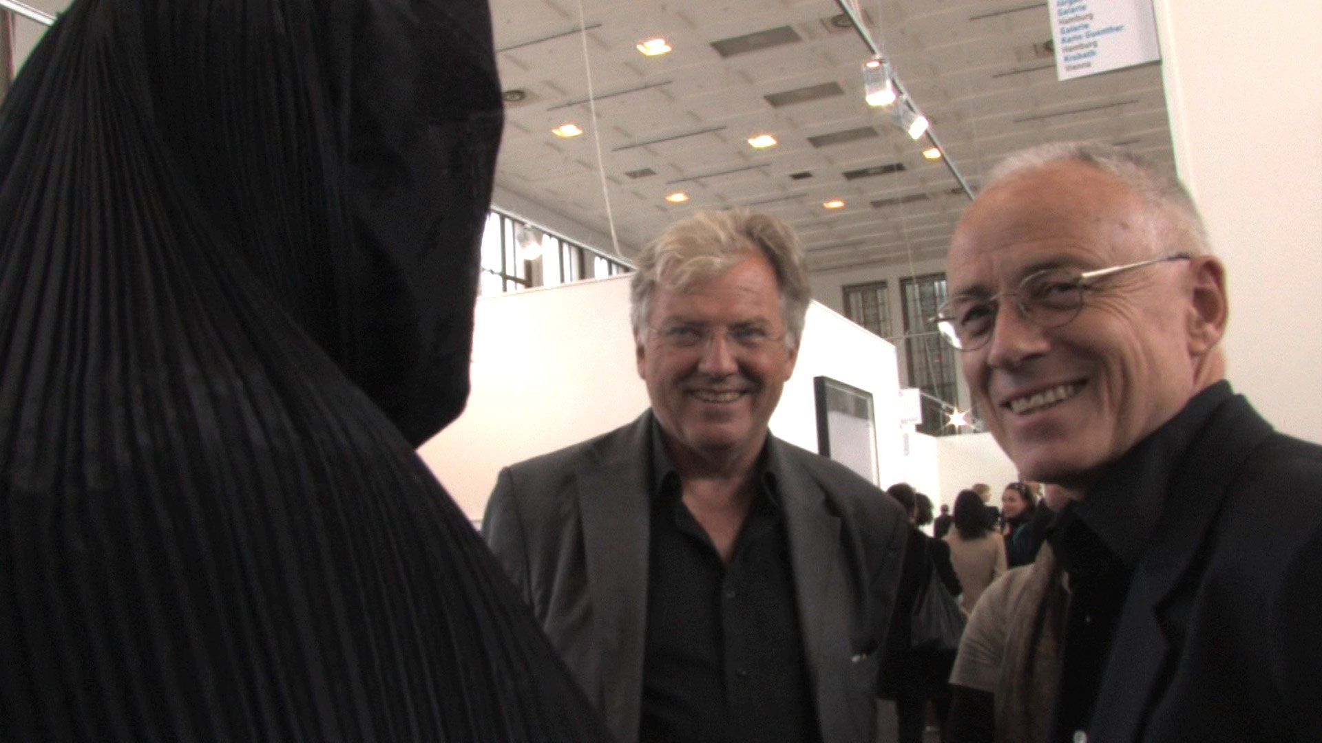 Sebastian Bieniek performance in a burqa at the Art Forum Berlin 2009 art fair. Sebastian Bieniek performance in a burqa at the Art Forum Berlin 2009 art fair.